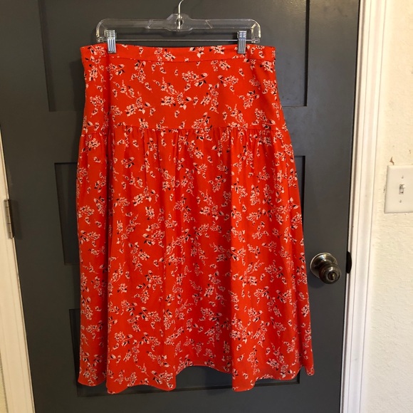 Dresses & Skirts - Orange/Red Midi Skirt